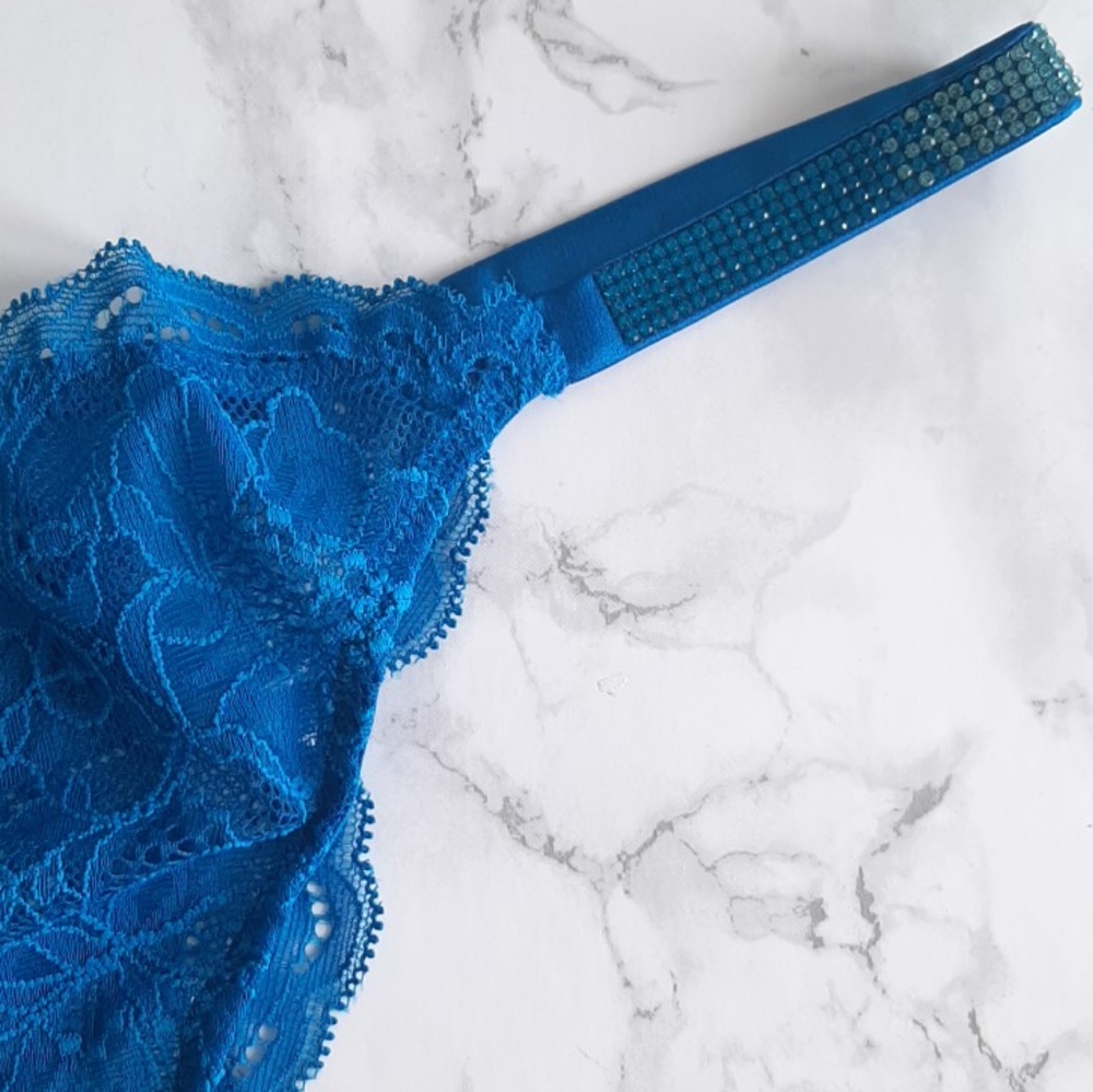 Victoria Secret VERY SEXY Bombshell Shine Strap Brazilian Panty Blue - Picture 3 of 7